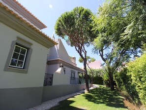 Property grounds - in Almancil mit Garten, Grill und Terrasse by Interhome (Almancil)