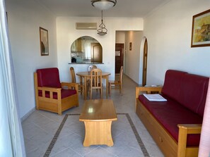 TV - BayView Albufeira 1 by Interhome (Albufeira)