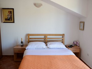 1 bedroom, Internet - Studio mit Meerblick vom privaten Balkon by Interhome (Bigova)
