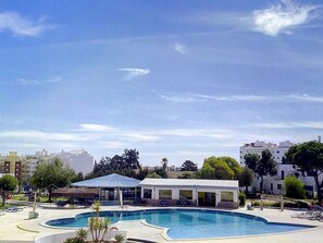 Pool - mit eigenem Parkplatz by Interhome (Portimão)