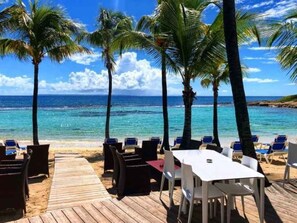 Beach - Appart mit Meerblick, Pool und Strand 150m entfernt by Interhome (Saint-Françoiss)