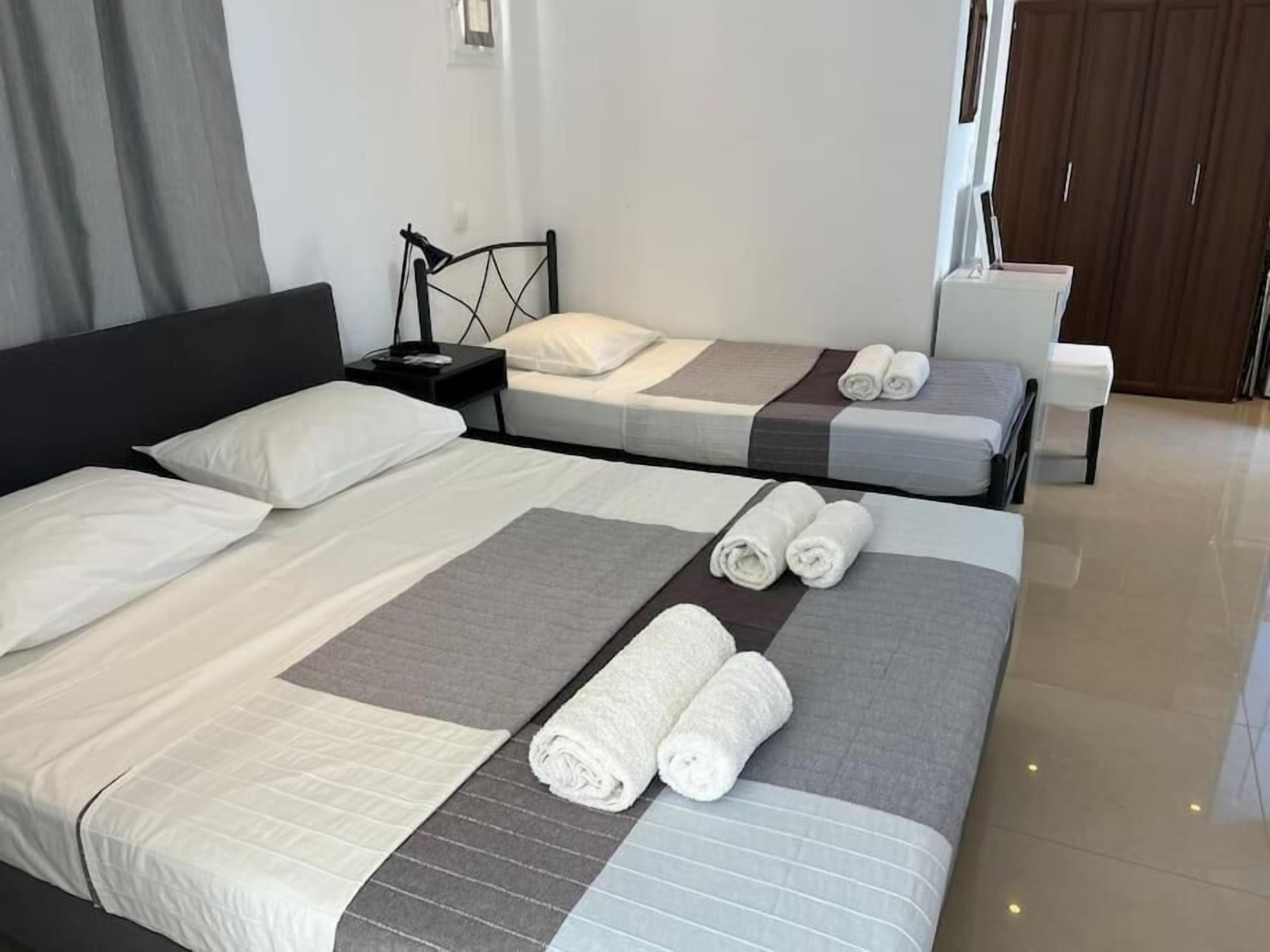 开间 | 客房内保险箱、办公桌、遮光窗帘、隔音