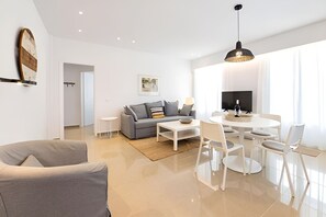 Apartment, 1 Bedroom | In-room safe, desk, blackout drapes, soundproofing - Naousa Center Living (Paros)