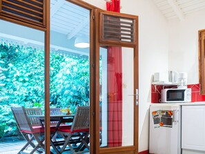 Dining - Domäne mit Terrasse by Interhome (Deshaies)