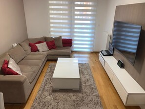 TV - "Garten Pejton Ilidza" by Interhome (Ilidža)