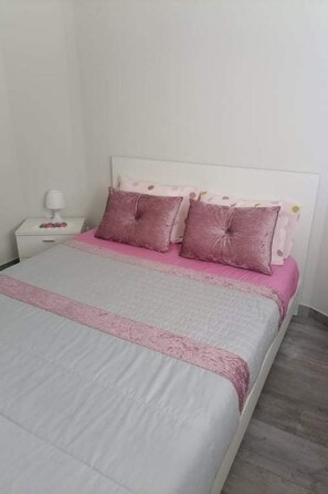 Internet - Wohnung direkt am Strand by Interhome (Famalicão)