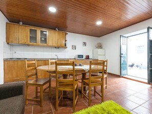 Dining - für 4 Personen in Vila Marim, Regiao Norte by Interhome (Vila Marim)
