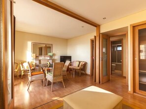 TV - Wohnung "Juste Au" über dem Meer by Interhome (Caminha)