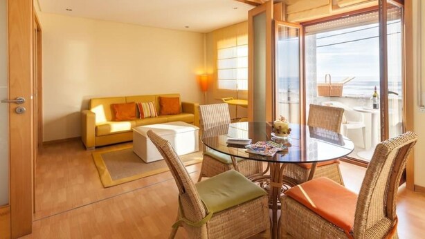 Living area - Wohnung "Juste Au" über dem Meer by Interhome (Caminha)