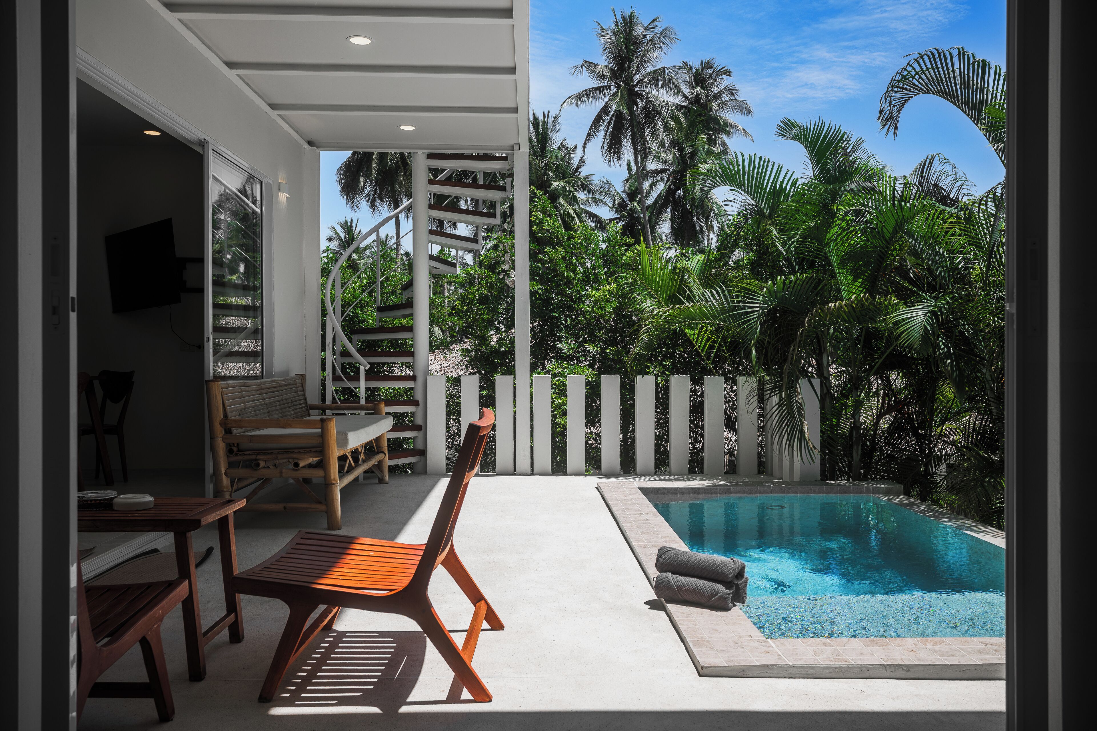 Villa, hageutsikt | Terrasse/patio