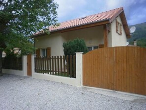 Exterior - Barrierefreies Haus mit Garten und Terrasse by Interhome (Tarascon sur Ariège)
