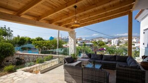 Unclassified image, 3 of 39, button - Entdecken Sie die ruhige Opulenz der Luxusvilla by Interhome (Ksamil)