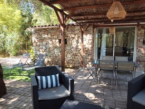 Outdoor dining - Gites Albareddu by Interhome (Conca)