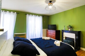 Iron/ironing board, WiFi, bed sheets - Gîte LEBASLADIN for 7 Guests – Renovated Holiday Home in Lison (Lison)