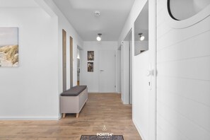 Interior - Landungsbrücke 28 - 1st row on the waterfront, infrared cabin, whirlpool tub (Olpenitz)