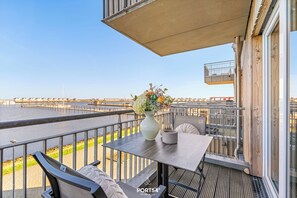 Outdoor dining - Biarritz - 2nd Floor, Balcony, Harbor View, Washing Machine, Private Parking (Olpenitz)