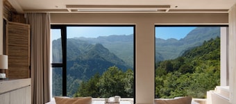 Chongqing Jinfo Cloudhaus Boutique Hotel