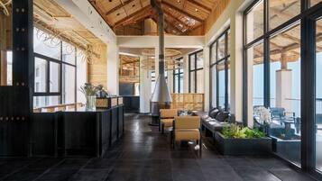 Sala de estar en el lobby