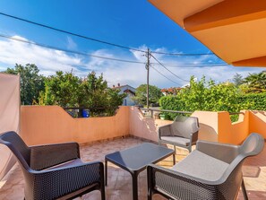 Terrace/patio - Suite(keine Küche) by Interhome (Krk/Milohnići)
