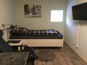 Internet - Handwerkerwohnung mit 4 günstigen Einzelzimmern by Interhome (Toppenstedt)