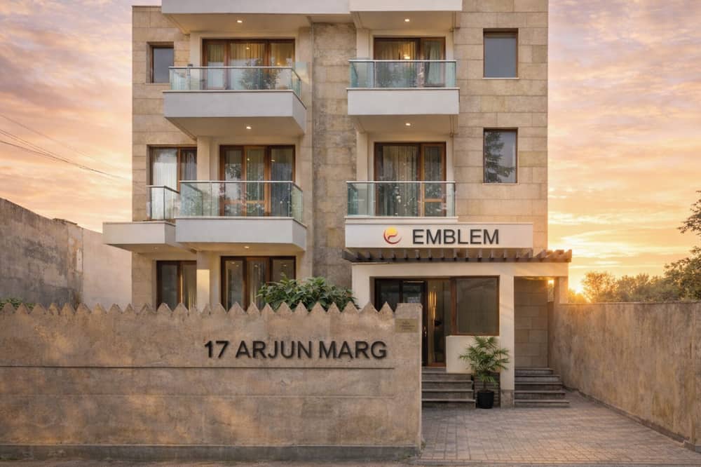 EMBLEM - Arjun Marg Golf Course Road