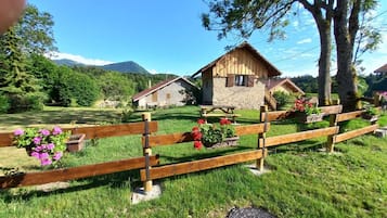 Enceinte de lâhĂ©bergement