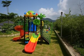 Children's play area - outdoor - Sonemale Resort Chikmagalur (Chikmagalur)