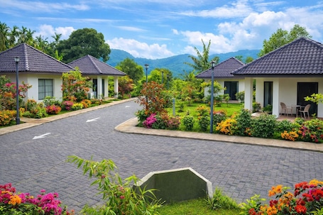 Fassade der Unterkunft. Sonemale Resort Chikmagalur