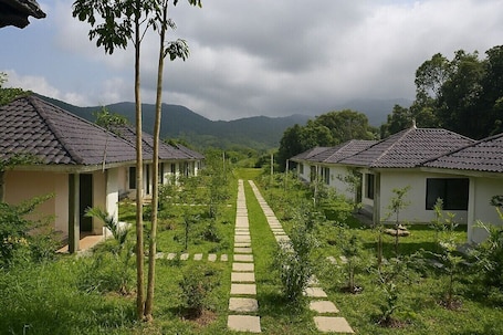 Außenbereich. Sonemale Resort Chikmagalur