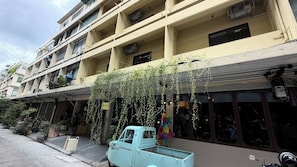 Depan hartanah