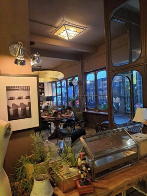 Reception - Brown H (Bangkok)