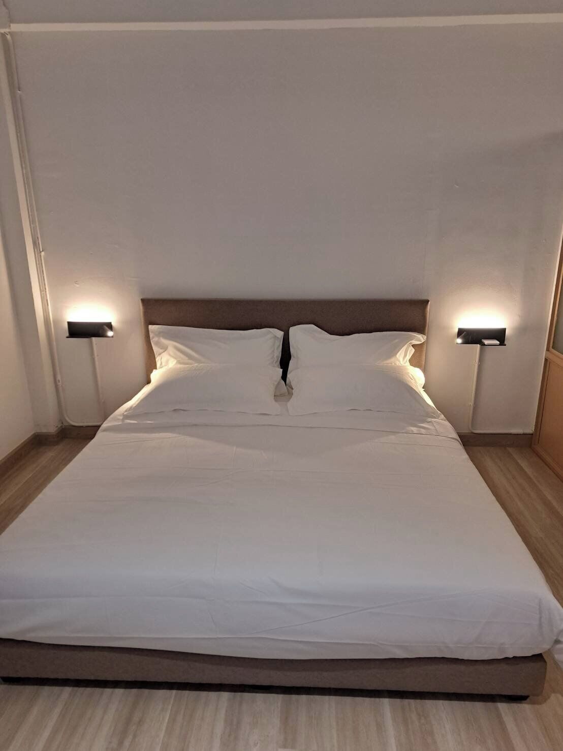 Suite estudio Deluxe | Escritorio, espacio para trabajar con un portátil, wifi gratis