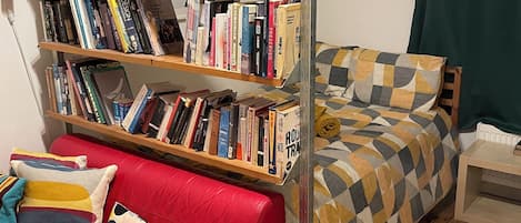 1 camera, ferro/asse da stiro, Wi-Fi gratuito, lenzuola