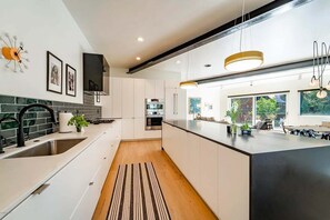 Fridge, microwave, oven, stovetop - Exquisite Old Town Retreat with Guest House, Hot Tub, Sauna, Walk to Town Lift & Main Street (Park City)