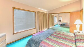 3 bedrooms, free WiFi, bed sheets - Big Views, Bigger Fun: Shenandoah Valley Escape with Resort Extras! (Basye)