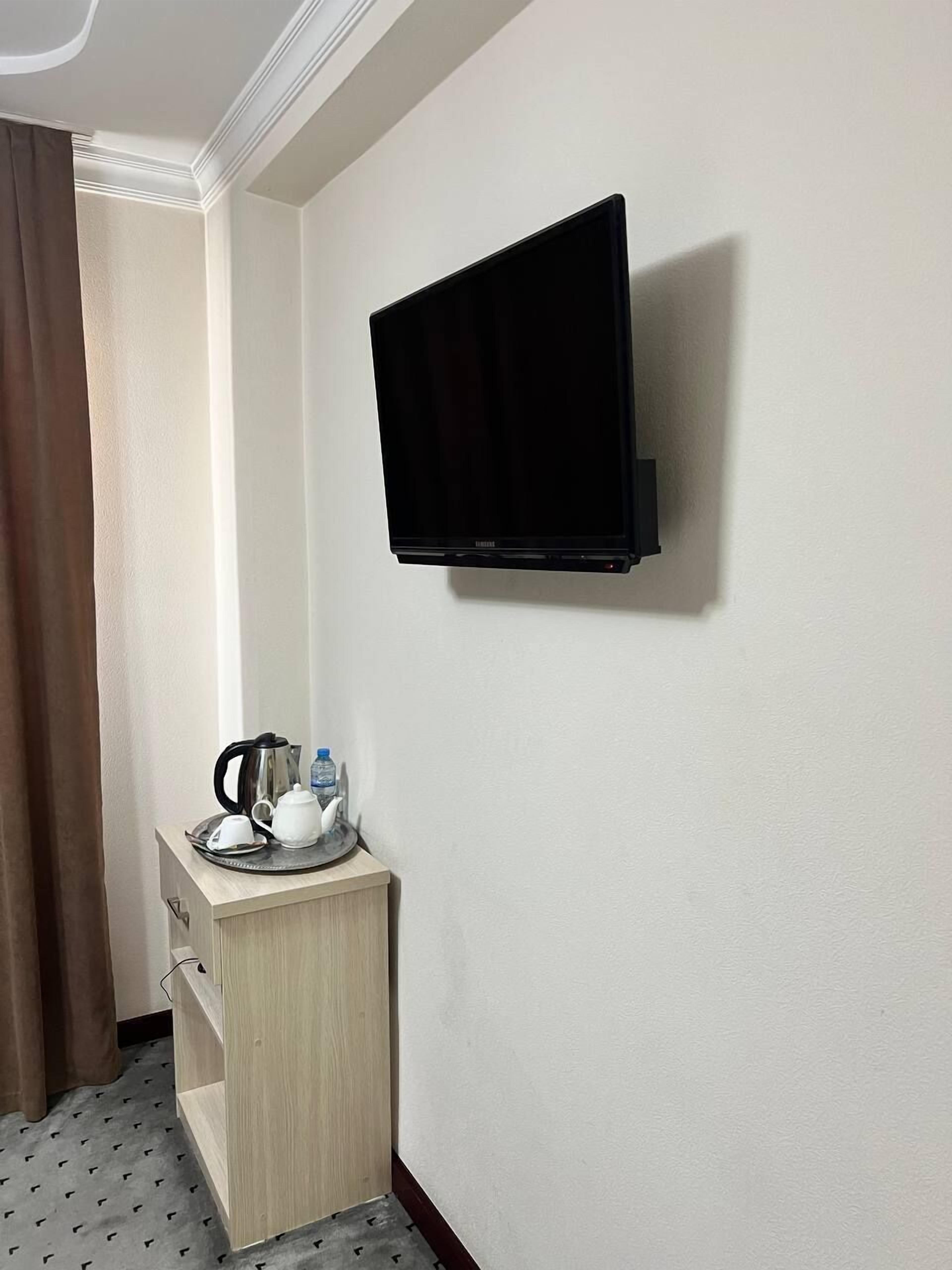 Deluxe Single Room | Desk, laptop workspace, soundproofing, free WiFi