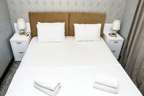 Double Room, City View | Desk, laptop workspace, soundproofing, free WiFi - Orzu Hotel (Namangan)