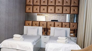 Superior Twin Room | Desk, laptop workspace, soundproofing, free WiFi