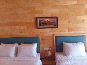 Chambre Deluxe avec lits jumeaux, 2 chambres, balcon