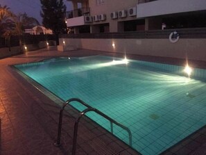 Outdoor pool - 2br-7 Guests-free Parking-pool-aircon (Paralimni)