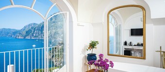 Sunset Suite sea view