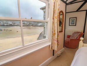 4 bedrooms, individually decorated, individually furnished, free WiFi - Pelican Cottage (St Ives)