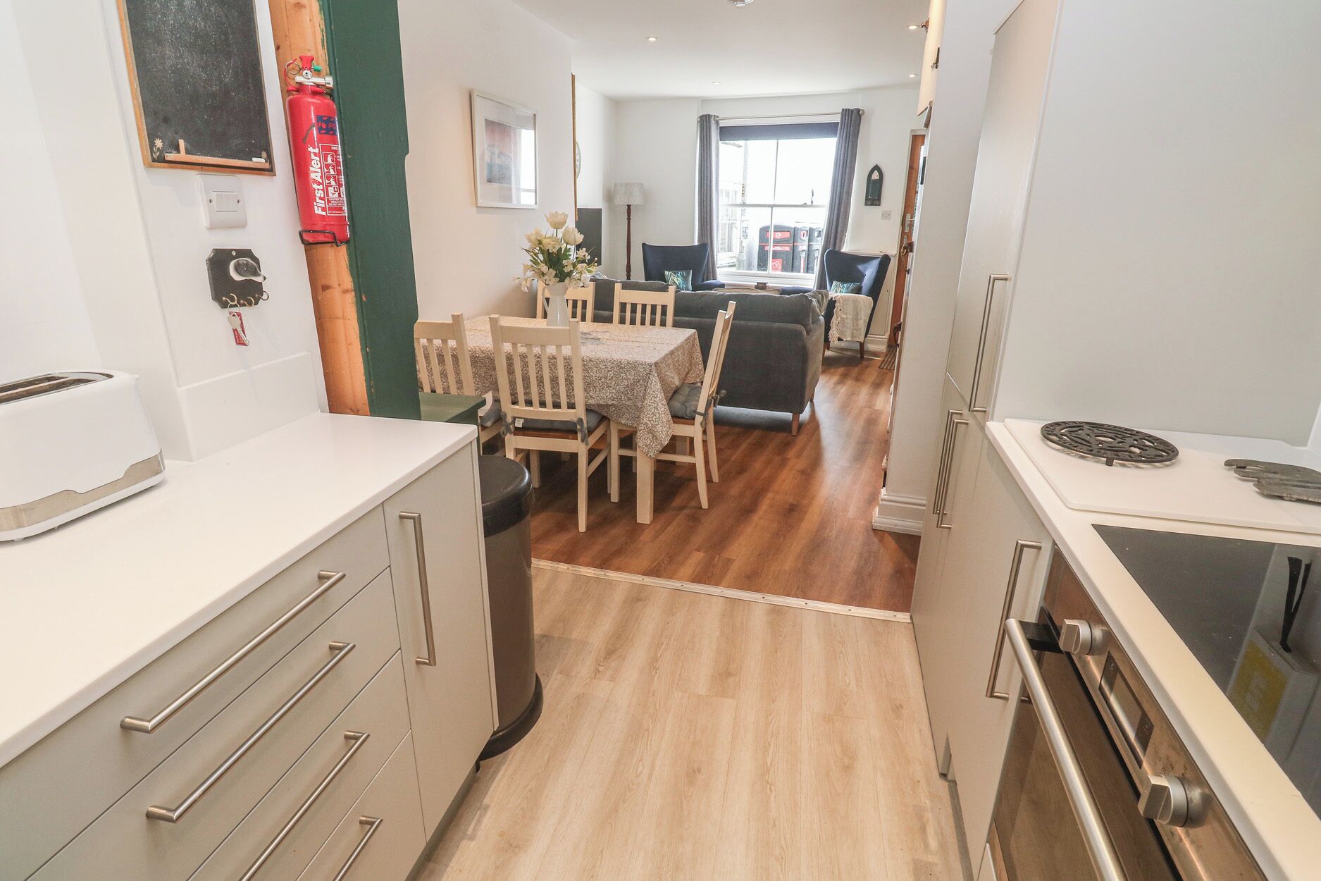 Cottage | Private kitchen | Cookware/dishes/utensils