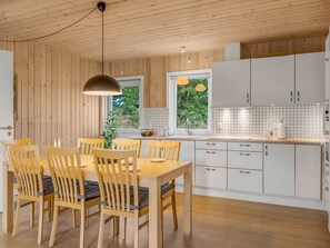 Fridge, dishwasher, cookware/dishes/utensils - "Ovine" - 900m from the sea by Interhome (Thisted)