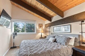 2 bedrooms, iron/ironing board, WiFi, bed sheets - 2BR w Hot Tub & Sauna, Walk to Village & Gondola! (Mammoth Lakes)