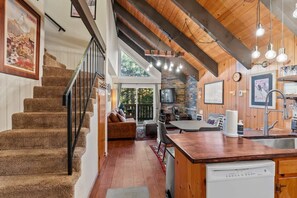 Interior - 2BR w Hot Tub & Sauna, Walk to Village & Gondola! (Mammoth Lakes)