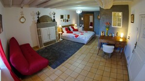 Room - Zimmer Aux Anges by Interhome (La Croix Avranchin)