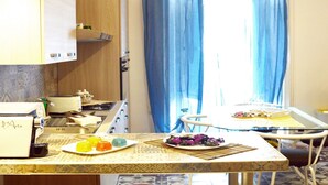 Private kitchen - Gästezimmer für 2 Personen in Caltagirone, Sizilien (Provinz Catania) by Interhome (Caltagirone)