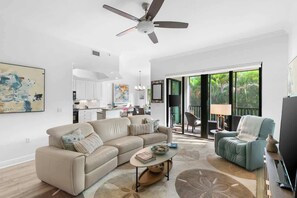 TV, fireplace - Coastal 2BR at Naples Bay Resort Near 5th & Beach (Naples)