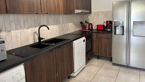Fridge, microwave, oven, dishwasher - für 7 Personen + 1 Kind ca. 106 m²in Saint François, Grande-Terre by Interhome (Saint-Francois)